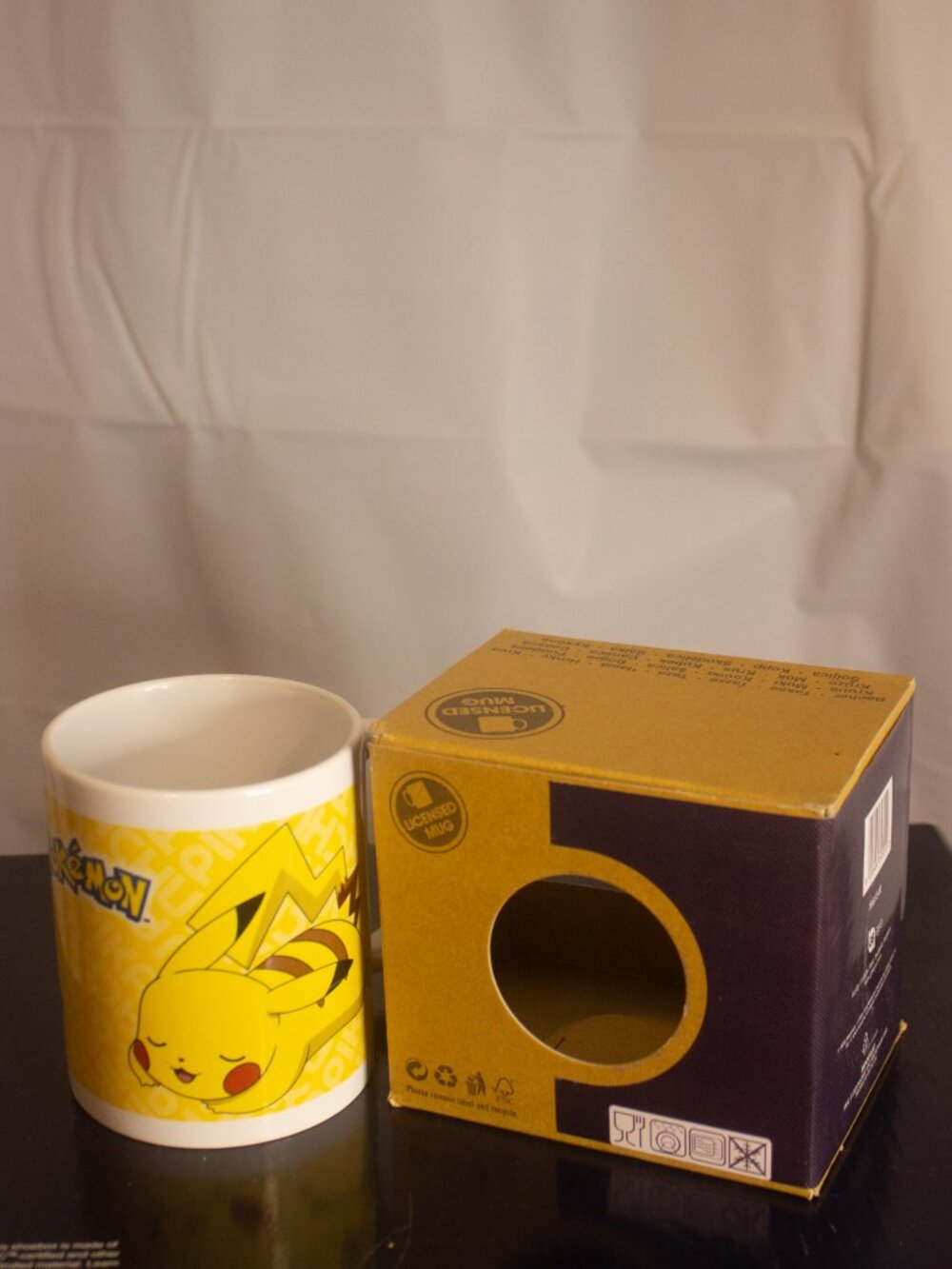 Pokemon 2016 Pikachu 8 oz Mug in Original Box